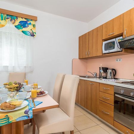 Villas Kampor Ngoại thất bức ảnh