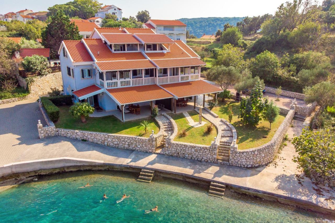 Villas Kampor Ngoại thất bức ảnh